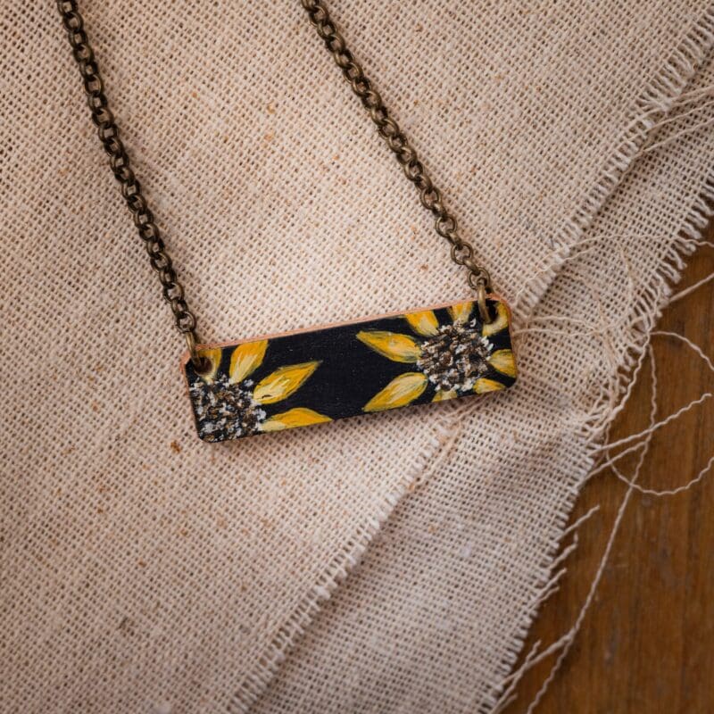 Black Eye Susan Bar Necklace